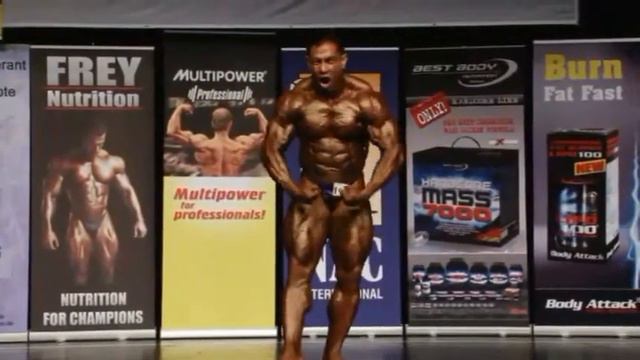 оперный бодибилдер смотреть онлайн