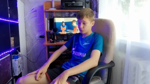 Как РАСТЯНУТЬ БУТСЫ. Футбольные секреты //КАК ИЗБВИТЬСЯ ОТ ЧЁРНЫХ ПОЛОС смотреть онлайн