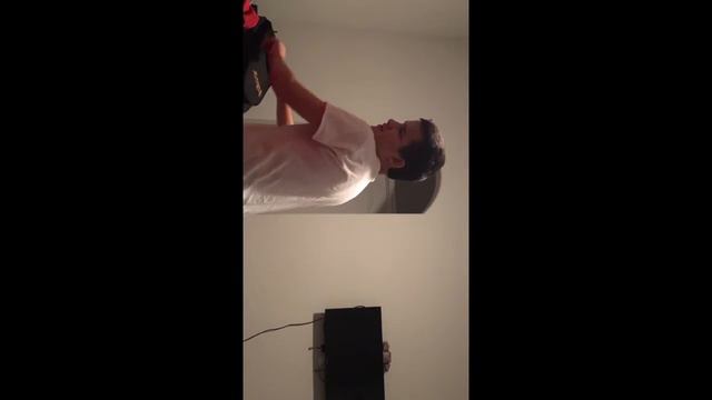 Sound comparison of two clarinets. Plastic vs. wood. смотреть онлайн