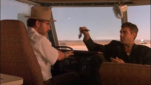 "Слышь папаня, давайка дружелюбнее..." | От заката до рассвета (Перевод Гоблина) смотреть онлайн