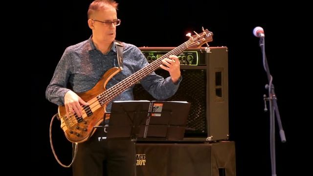 samba de verao - ( Summer samba ) live in filarmonia di Chelyabinsk - Russia смотреть онлайн