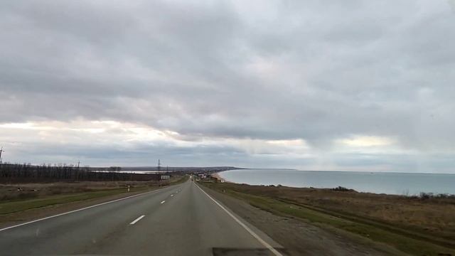 Место супер! Открывается красивый вид на море. Любимое место парапланеристов в Темрюкском районе. смотреть онлайн