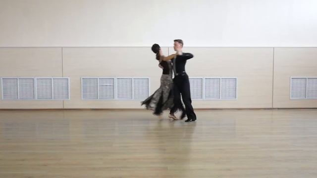 Reverse five step in Tango | Файв-степ в повороте влево в Танго смотреть онлайн