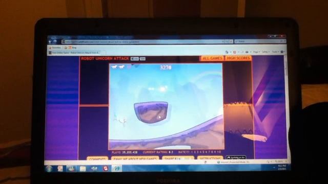 Robot Unicorn Attack playthrough смотреть онлайн