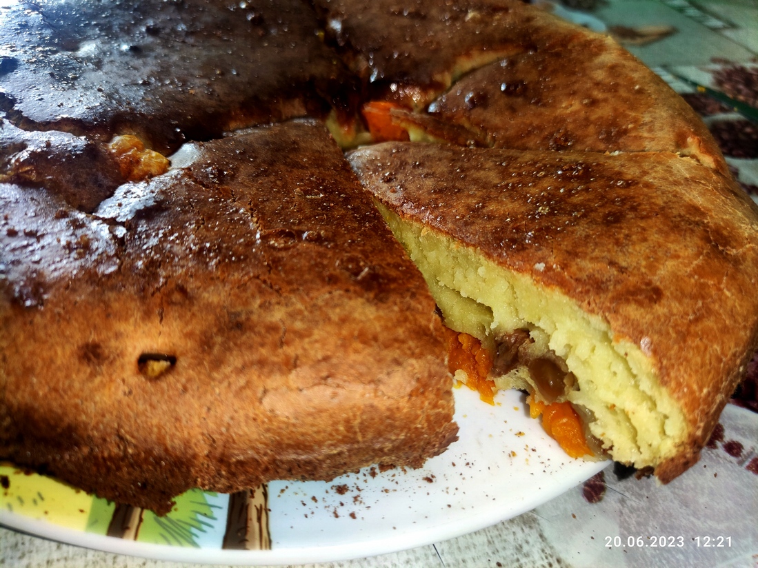 Шарлотка с тыквой и изюмом смотреть онлайн