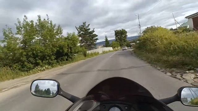 Вечерний прохват на Honda VFR800 смотреть онлайн