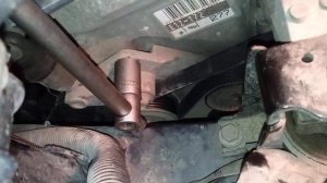 Как натянуть ремень генератора. Тойота авенсис 2