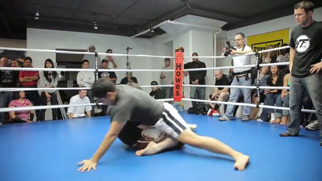 Eric Batoog vs. Daniel Wise смотреть онлайн