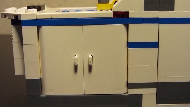 Lego City 7743 Police Surveillance Car Review