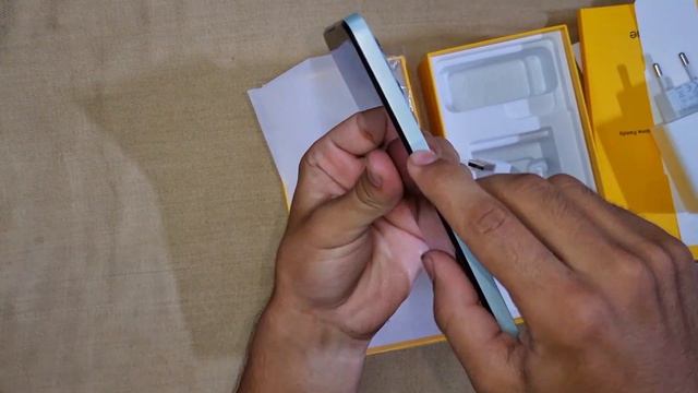 Realme C35 Unboxing in Pakistan & First impressions. смотреть онлайн