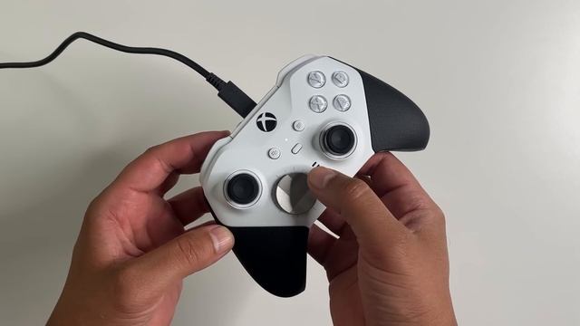 Xbox Elite Series 2 CORE Controller Unboxing, Setup and Review смотреть онлайн