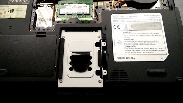 Packard Bell Easynote ALP-Ajax GDC Notebook - Intel Core Duo 1.6GHz, 1GB RAM, 100GB HDD смотреть онлайн