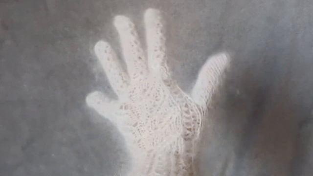 Белые ажурные пуховые перчатки смотреть онлайн