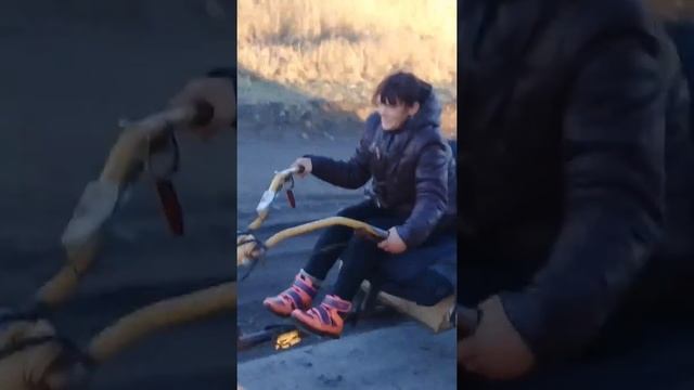 Чика на мотоблоке смотреть онлайн