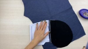 Карман с листочкой на бомбере