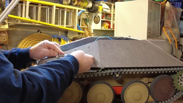 1/6 scale Armortek Hetzer Jagdpanzer 38 (Vid 19)The final build part of the hull & side skirtings смотреть онлайн