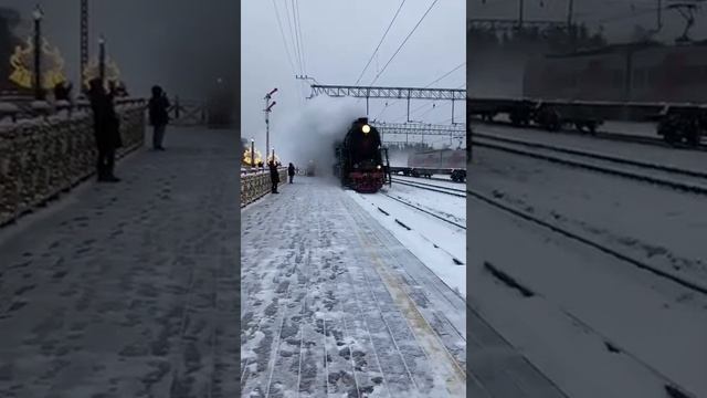 Прибытие ретро поезда на ст. Шувакиш. смотреть онлайн
