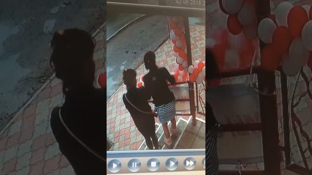 Ухтинские бичихи воруют шары. смотреть онлайн