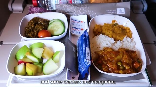 TRIP REPORT | Emirates | Boeing 777-300ER | Cape Town - Dubai | Economy Class смотреть онлайн