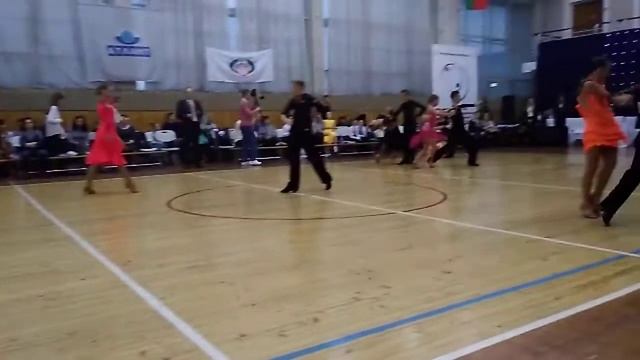 "Happy New Dance-2019" ТСК "Элеганс" и "Галактика". Юниоры 1+2 С класс. Румба. 22.12.2019 смотреть онлайн