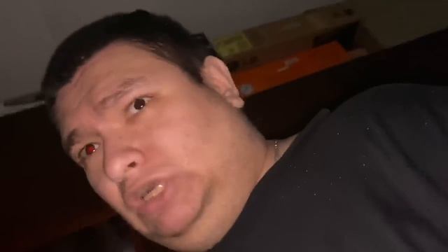 БЕГАЮ ПО ДОМУ В ТЕМНОТЕ! НЕТУ СВЕТА! В ДОМЕ ОТКЛЮЧИЛИ СВЕТ?! смотреть онлайн