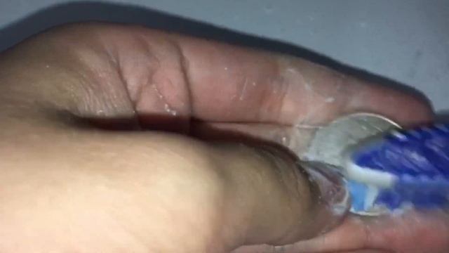 Как почистить монету за 30 секунд до блеска?Как ответ тут!