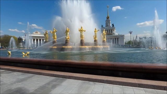 Москва. ВДНХ. Обновлённый фонтан "Дружба народов" запущен 30.04-2019 смотреть онлайн