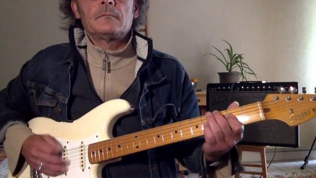 Squier Stratocaster JV 1983 смотреть онлайн