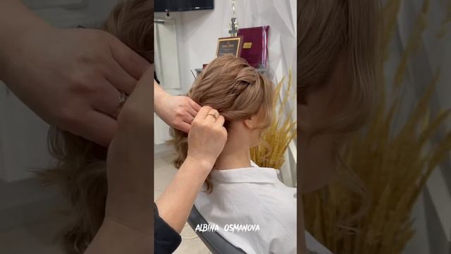 Причёски на короткий волос . Урок небрежного пучка. Обучениеприческам. #Albina_osmanova_ смотреть онлайн