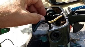 Как заменить трубочку на праймере ( подсос бензина) на китайских бензопилах?