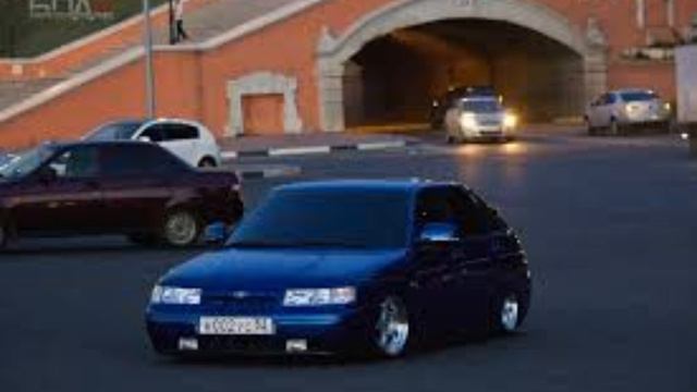 не опущена а занижена (BASS)