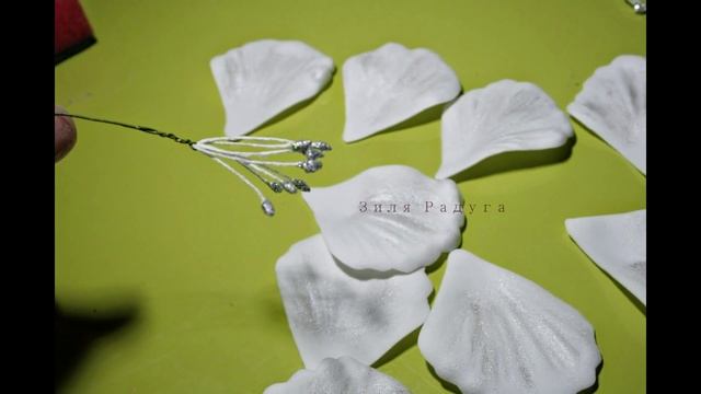 Заколка с цветами из фоамирана. Мастер класс / Foam flower tutorial смотреть онлайн