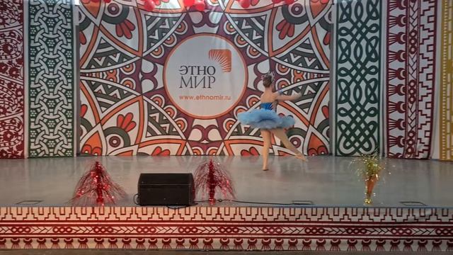 ЦАРИЦА ВОД. БАЛЕТ КОНЁК - ГОРБУНОК. ТТ ЩЕЛКУНЧИК. ЭТНОМИР. ЭПОХА СССР. смотреть онлайн