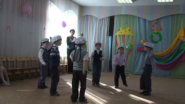 8Марта.Мужской танец..mpg смотреть онлайн