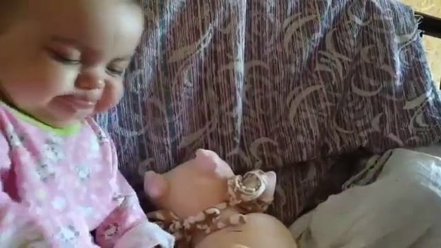 Малышка начинает говорить) смотреть онлайн