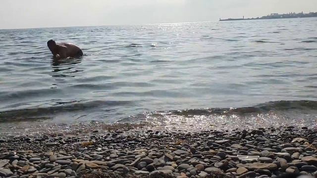 #НОВОРОССИЙСК- АНОМАЛЬНАЯ ЖАРА - КУПАЮСЬ В МОРЕ 19.10.2018 смотреть онлайн