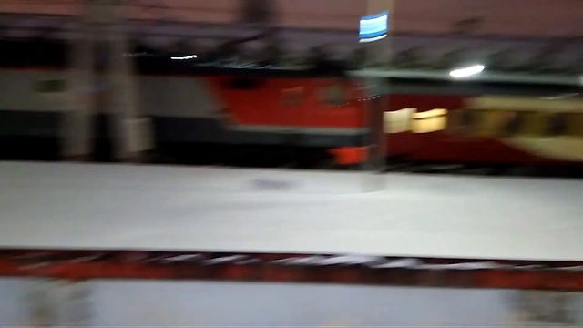Встреча ЭП2К-266 с поездом "ГРАНД ЭКСПРЕСС" и ЭП20-064!!! смотреть онлайн