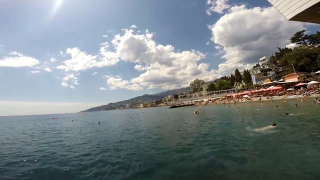ЯЛТА. МАССАНДРОВСКИЙ ПЛЯЖ. НЫРЯЮ С КАМЕРОЙ GoPro HERO 3+ BLACK EDITION. YALTA. MASSANDRA BEACH. смотреть онлайн