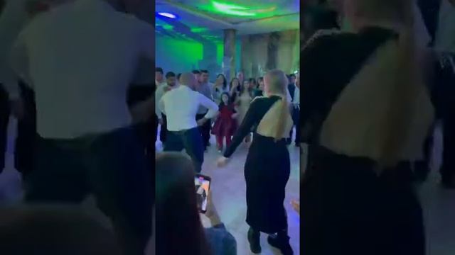 Когда парень двигается лучше девушки ? смотреть онлайн