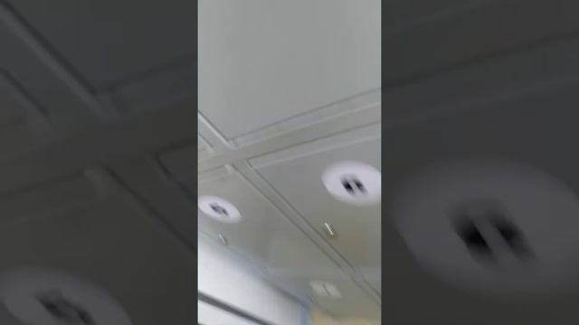 В т. н. суд за документами по ТЕЛЕФОНОГРАММЕ не пропускают без сатанинского ритуала "надень маску" смотреть онлайн