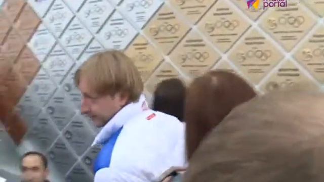 Олимпийский парк стал центром празднований годовщины Олимпиады смотреть онлайн