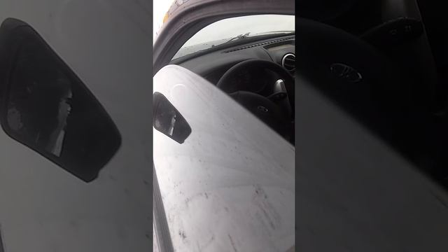 Machete M12D2 в седане с открытой спинкой смотреть онлайн
