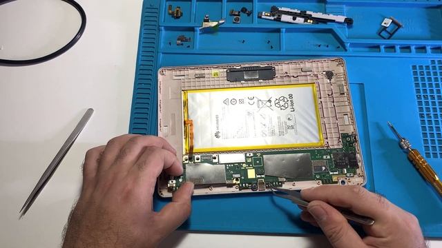 Mediapad T3-10 долго заряжается