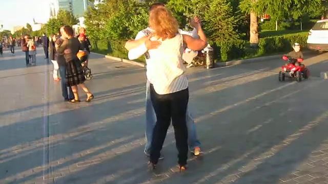 9 июня 2017г Город Фонтаны Танго 021 смотреть онлайн