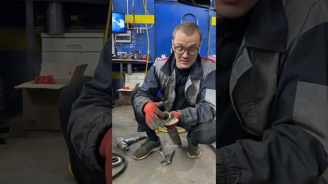 Замена амортизаторов. #лайфхак смотреть онлайн