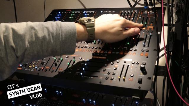 Behringer 2600