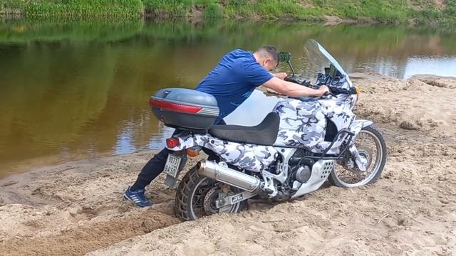 хонда африка твин 750 в песке смотреть онлайн