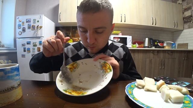 МУКБАНГ ВКУСНЫЙ ОБЕД СУП СОСИСКА САЛО l ПОЕДАНИЕ ЕДЫ НА КАМЕРУ смотреть онлайн