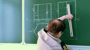 Построение проекций призмы и её аксонометрическое изображение