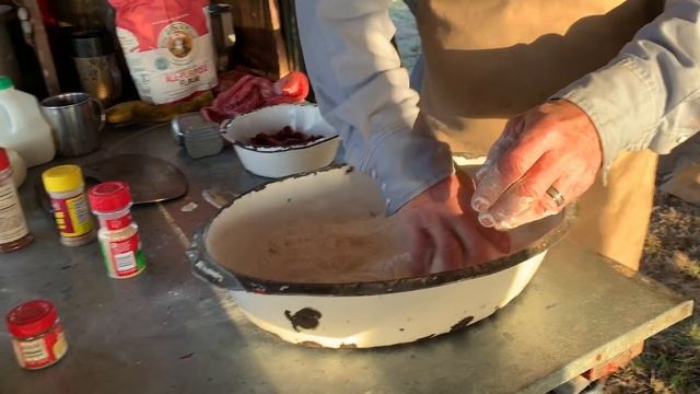 Tex Mex Breakfast Burritos with Granger Smith смотреть онлайн